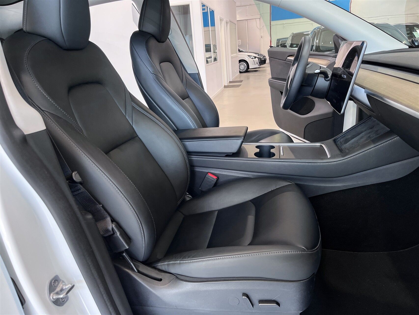 Billede af Tesla Model Y EL RWD 299HK 5d Aut.