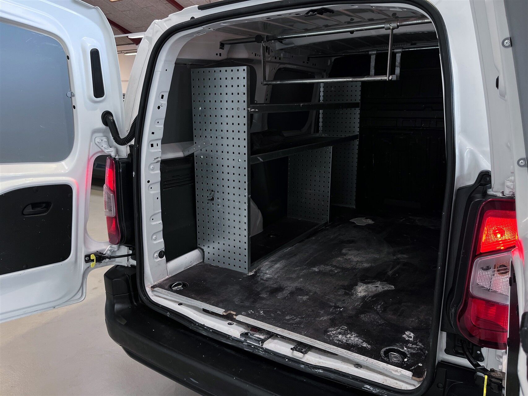 Billede af Opel Combo L2V2 1,5 D Enjoy 102HK Van