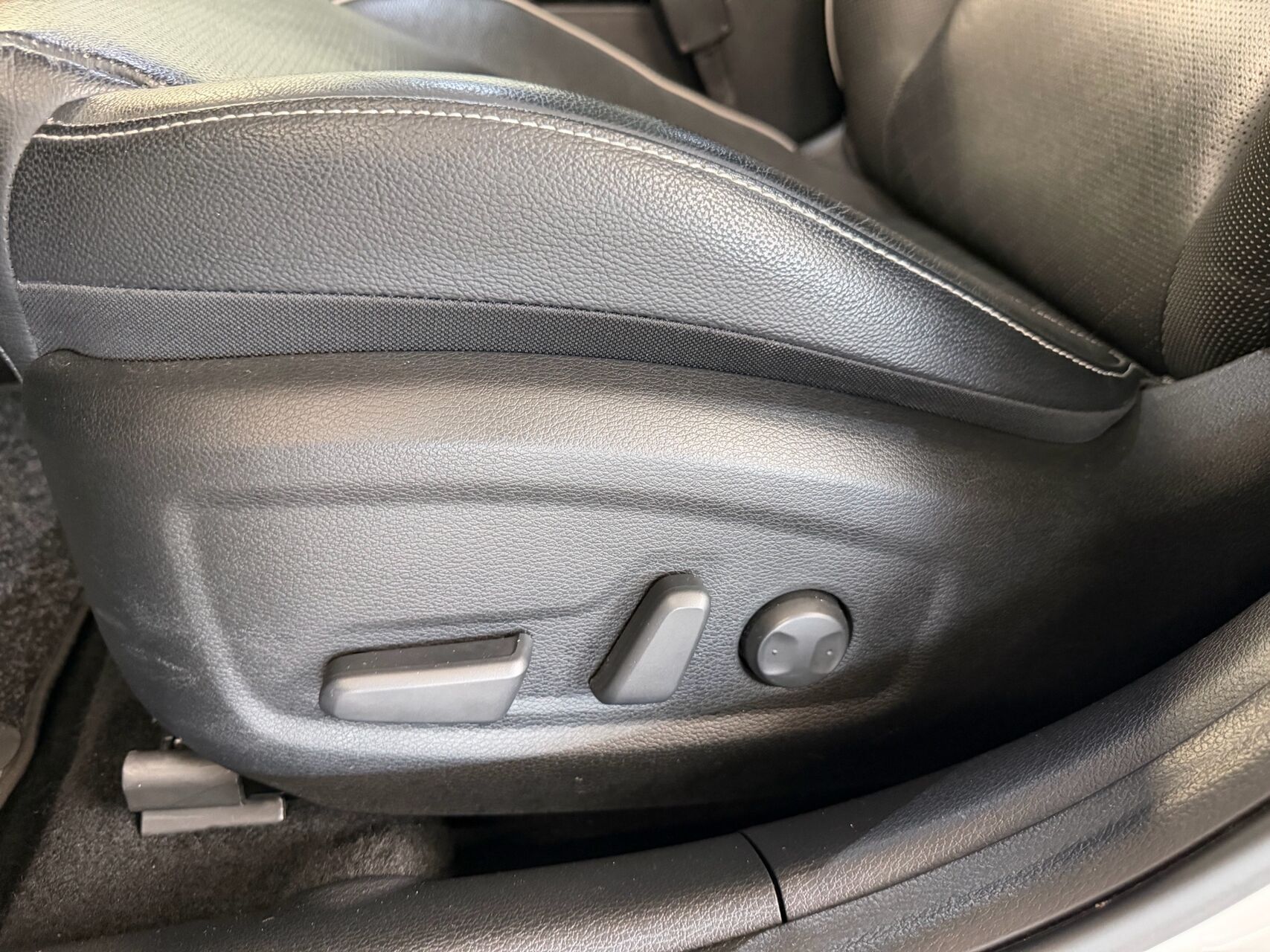 Billede af Kia XCeed 1,6 GDI  Plugin-hybrid Comfort m/Edition DCT 141HK 5d 6g Aut.