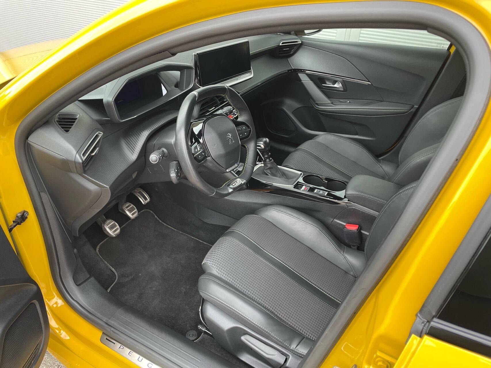 Billede af Peugeot 208 1,2 PureTech GT 100HK 5d 6g