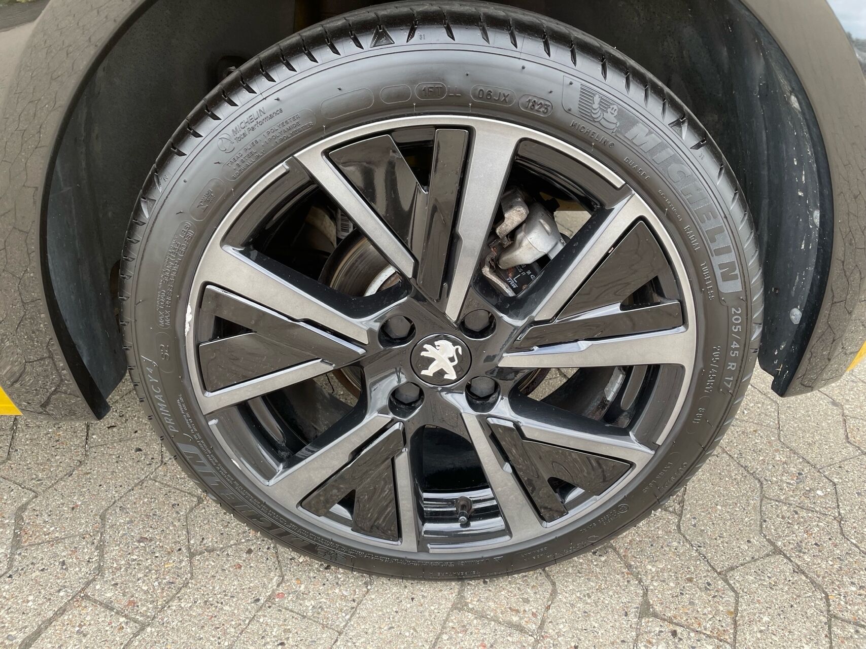 Billede af Peugeot 208 1,2 PureTech GT 100HK 5d 6g