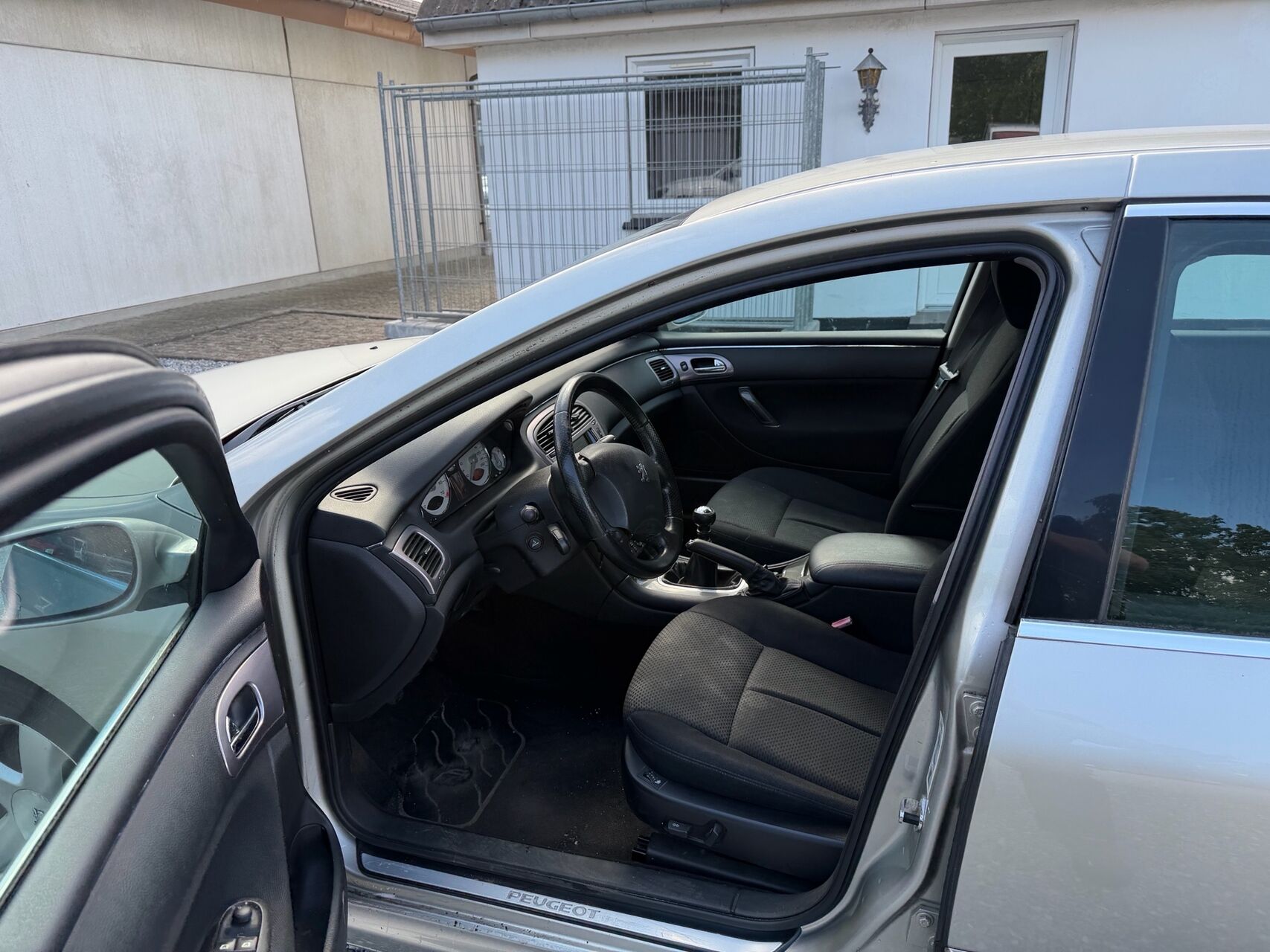 Billede af Peugeot 607 2,2 i 16V 160HK