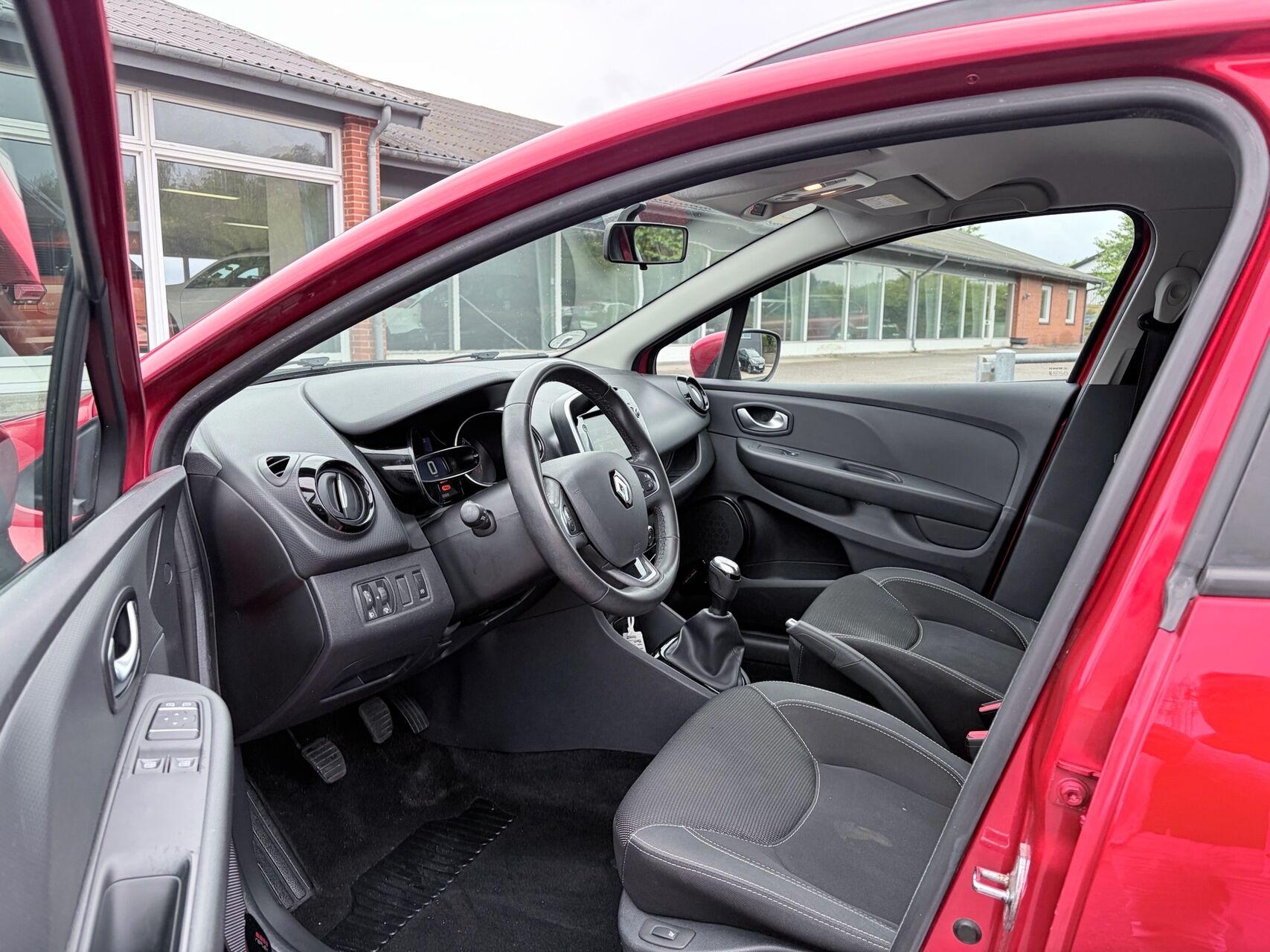 Billede af Renault Clio Sport Tourer 0,9 Energy TCe Life 90HK Stc