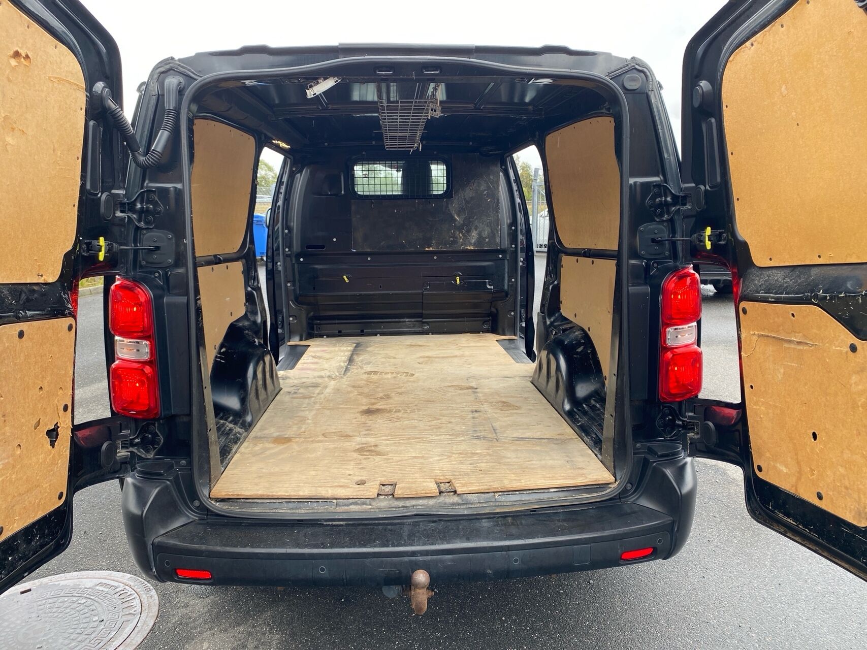 Billede af Toyota Proace Long 2,0 D Comfort Dobb. skydedør, bagdør u/ruder 120HK Van 6g