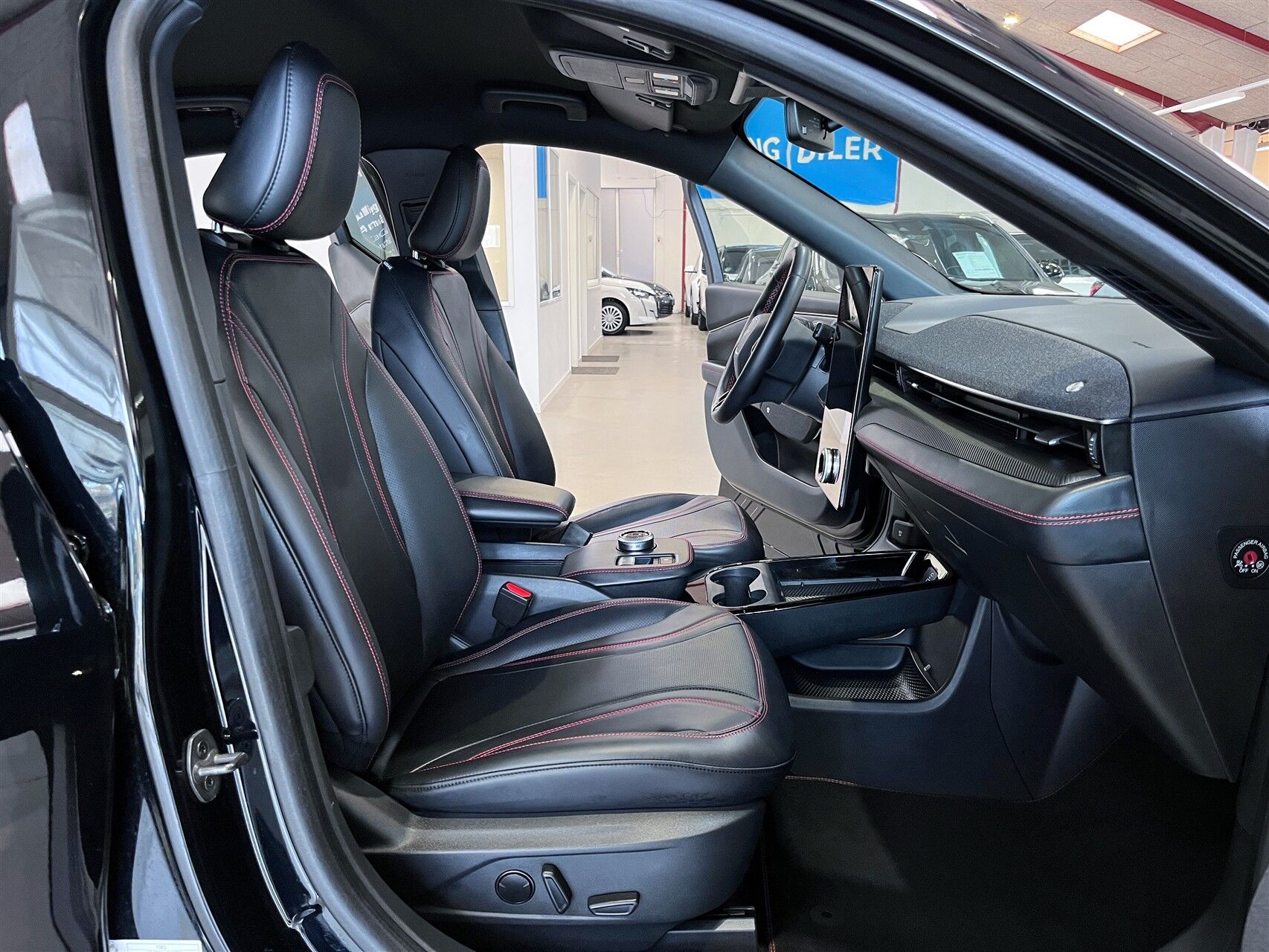 Billede af Ford Mustang Mach-E EL Extended Range Premium AWD 371HK 5d Aut. 