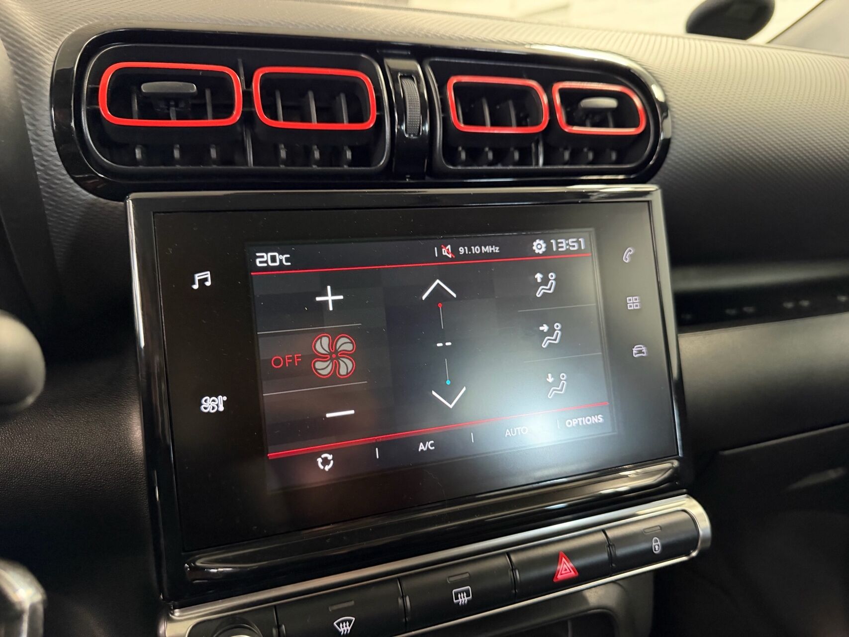 Billede af Citroën C3 Aircross 1,2 PureTech Iconic start/stop 110HK 5d