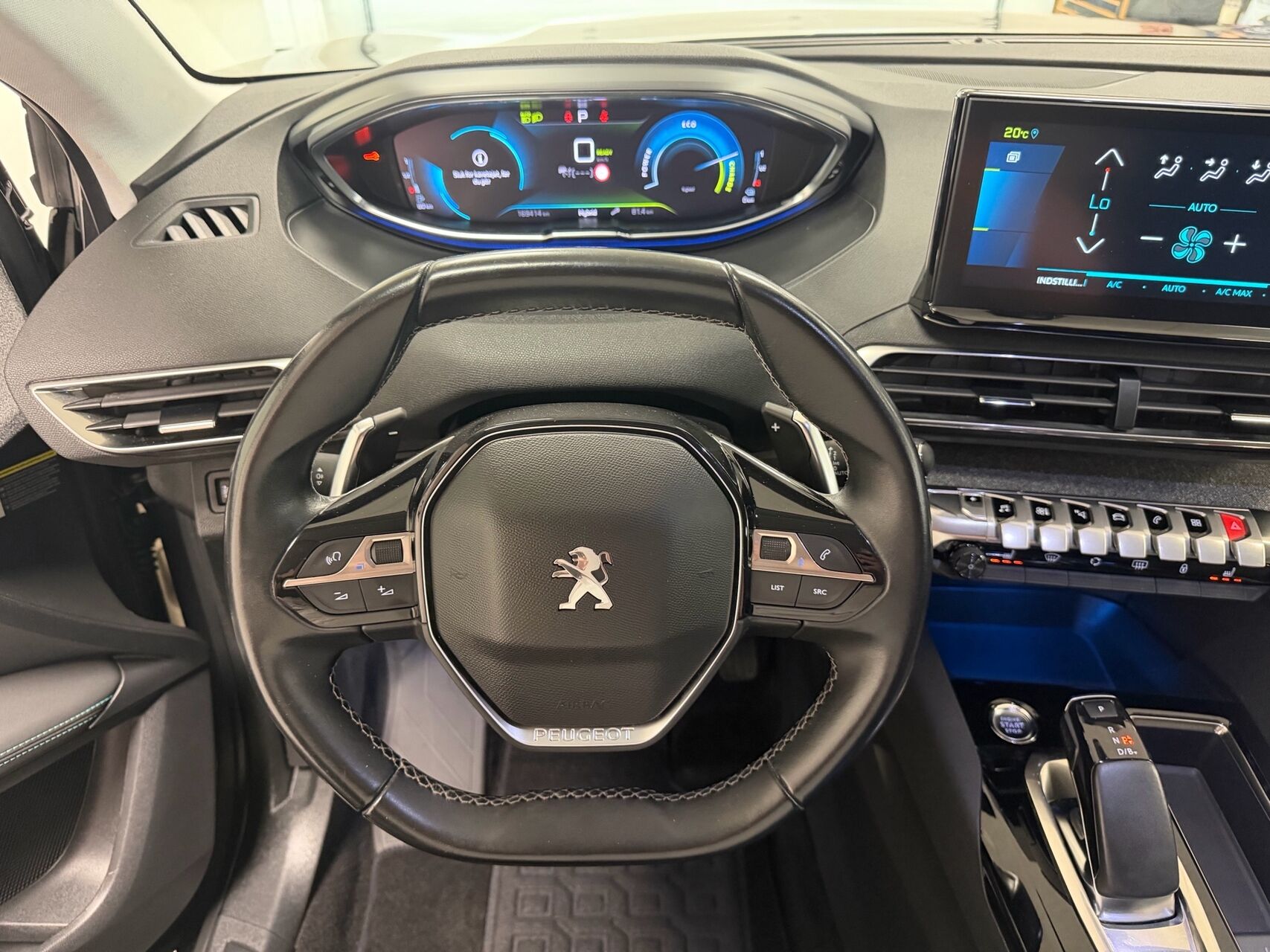Billede af Peugeot 3008 1,6 PureTech  Plugin-hybrid Allure Pack EAT8 225HK 5d 8g Aut.