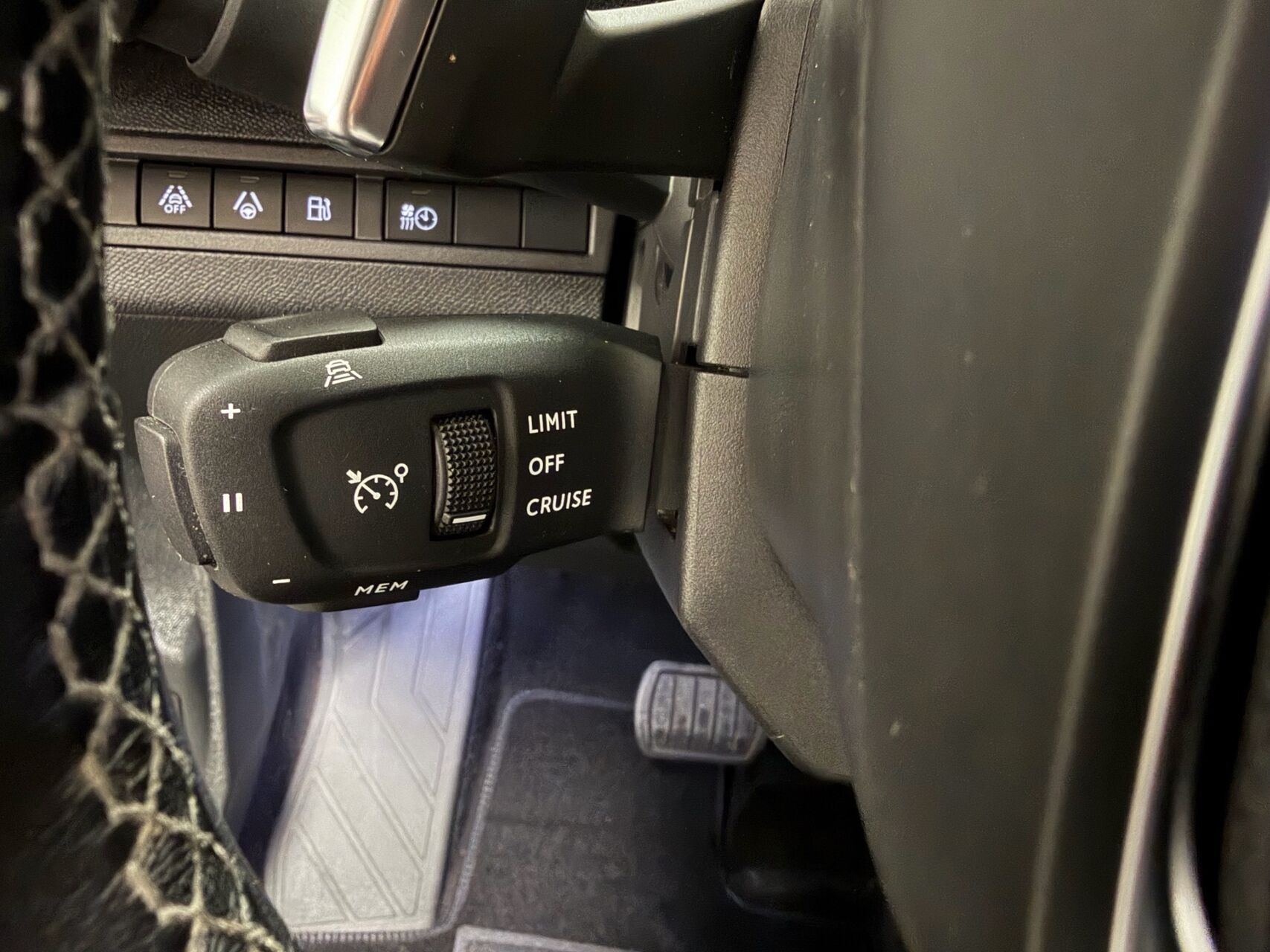Billede af Peugeot 3008 1,6 PureTech  Plugin-hybrid Allure Pack EAT8 225HK 5d 8g Aut.