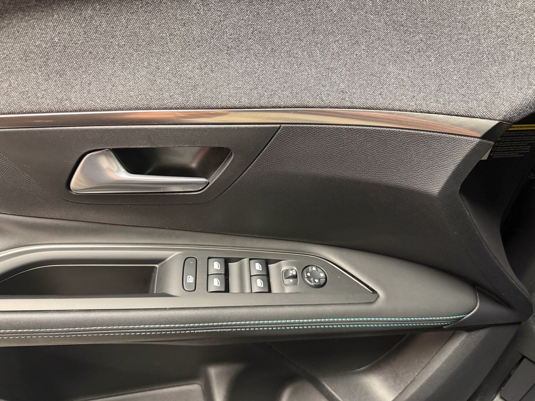 Billede af Peugeot 3008 1,6 PureTech  Plugin-hybrid Allure Pack EAT8 225HK 5d 8g Aut.