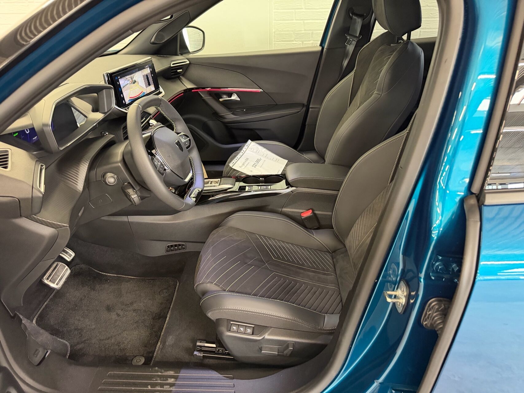 Billede af Peugeot e-2008 EL GT Sky 156HK 5d Aut.