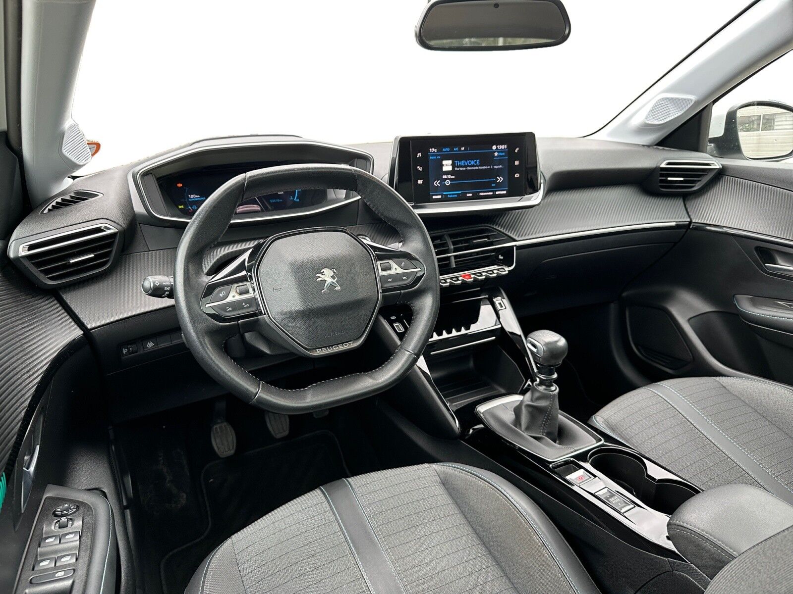 Billede af Peugeot 208 1,2 PureTech Allure Sky 100HK 5d 6g