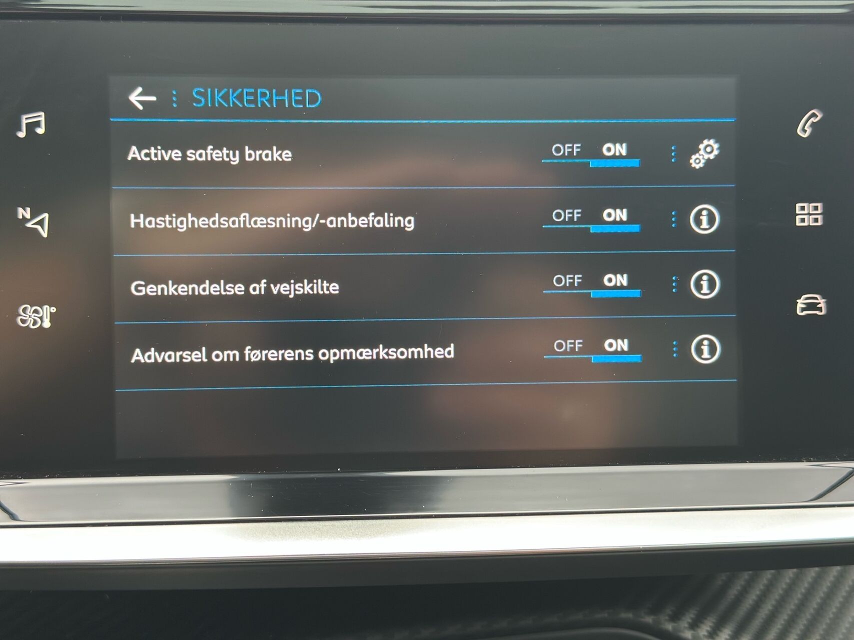 Billede af Peugeot 208 1,2 PureTech Allure Sky 100HK 5d 6g
