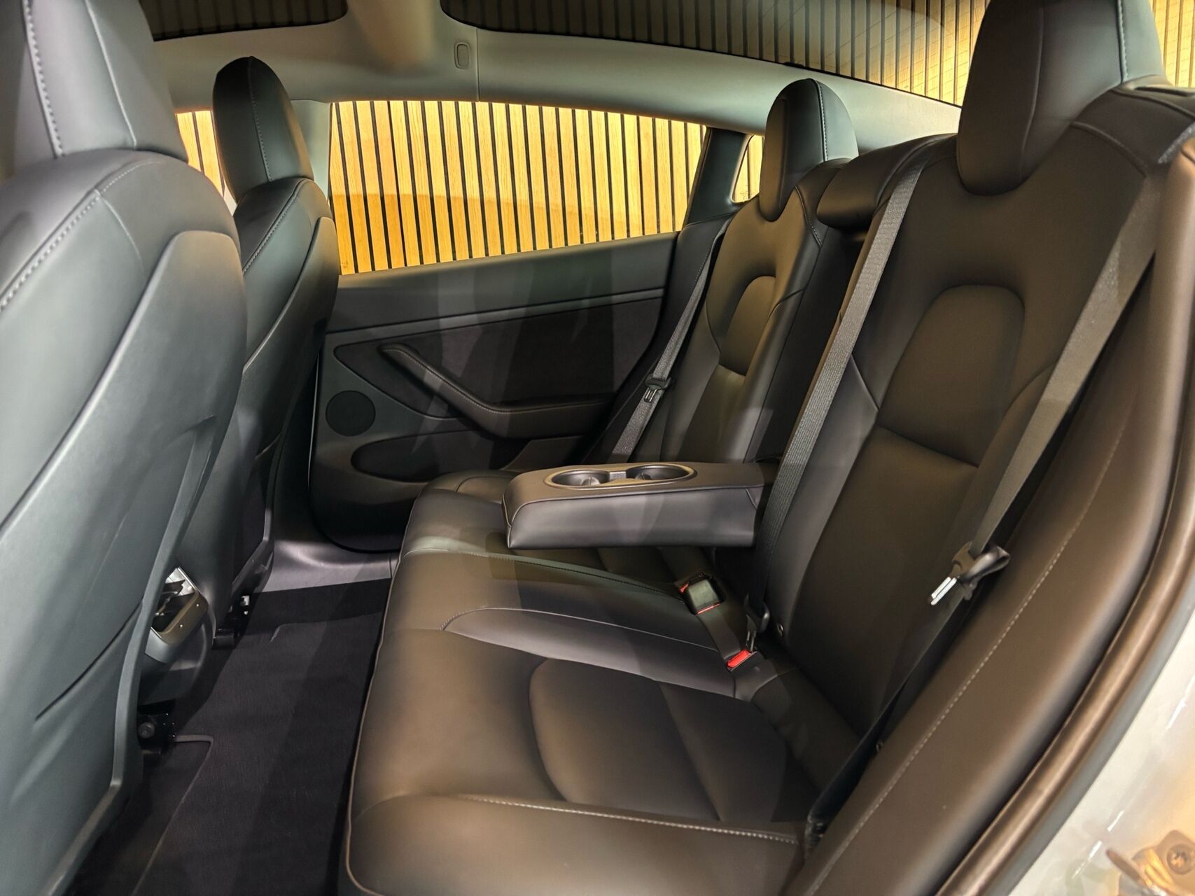 Billede af Tesla Model 3 EL Standard Range Plus 325HK Aut.