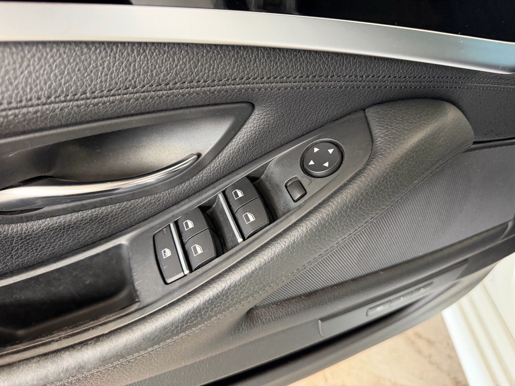Billede af BMW M550d Touring 3,0 D 4x4 381HK Stc 8g Aut.