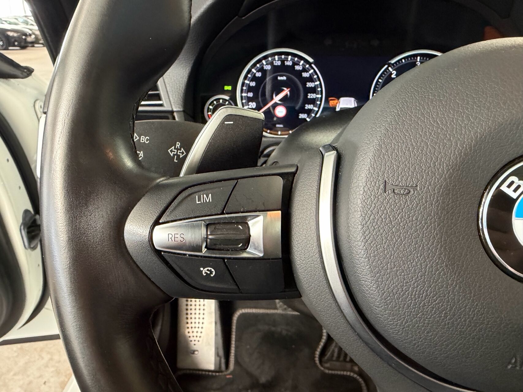 Billede af BMW M550d Touring 3,0 D 4x4 381HK Stc 8g Aut.