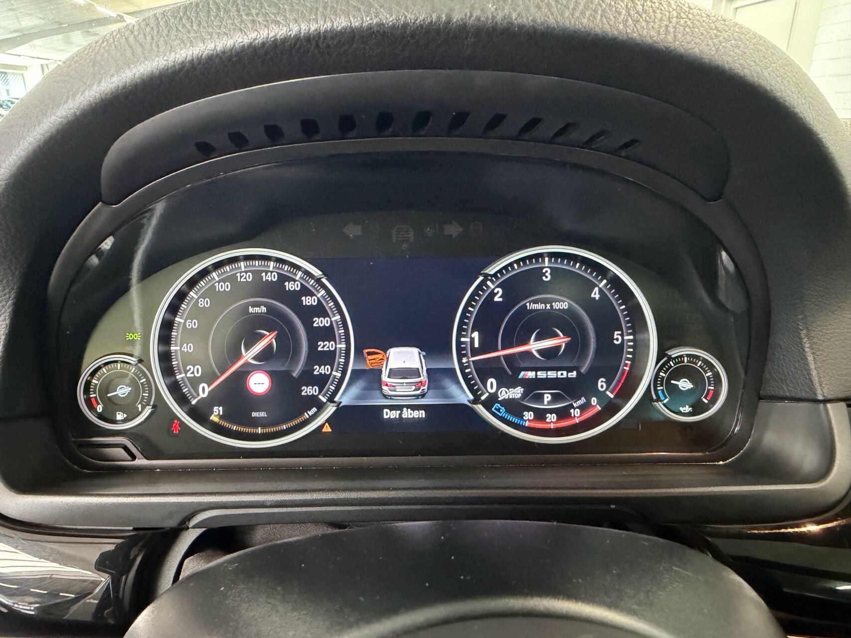 Billede af BMW M550d Touring 3,0 D 4x4 381HK Stc 8g Aut.