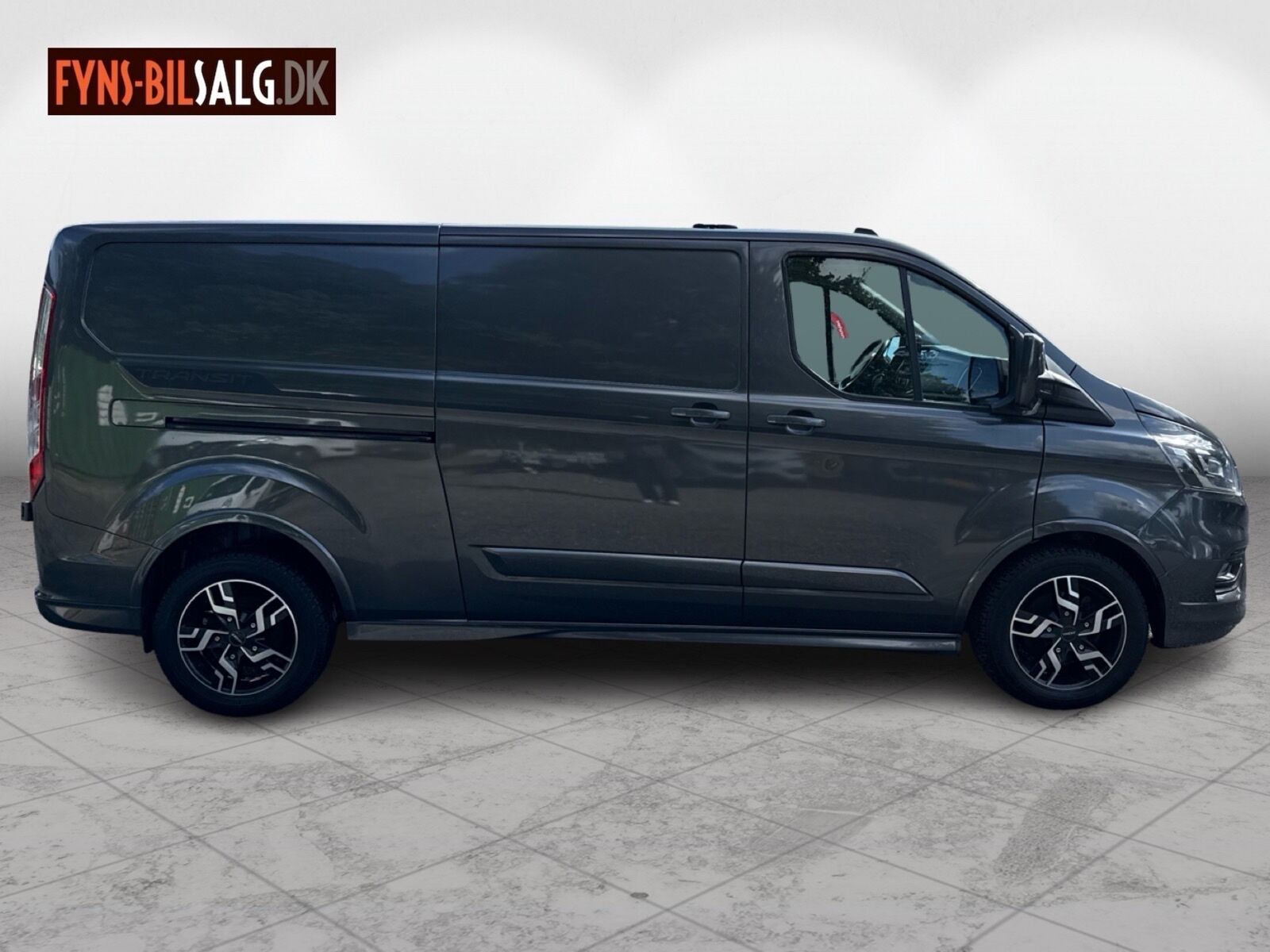 Billede af Ford Transit Custom 320 L2H1 2,0 TDCi Sport 185HK Van 6g Aut.