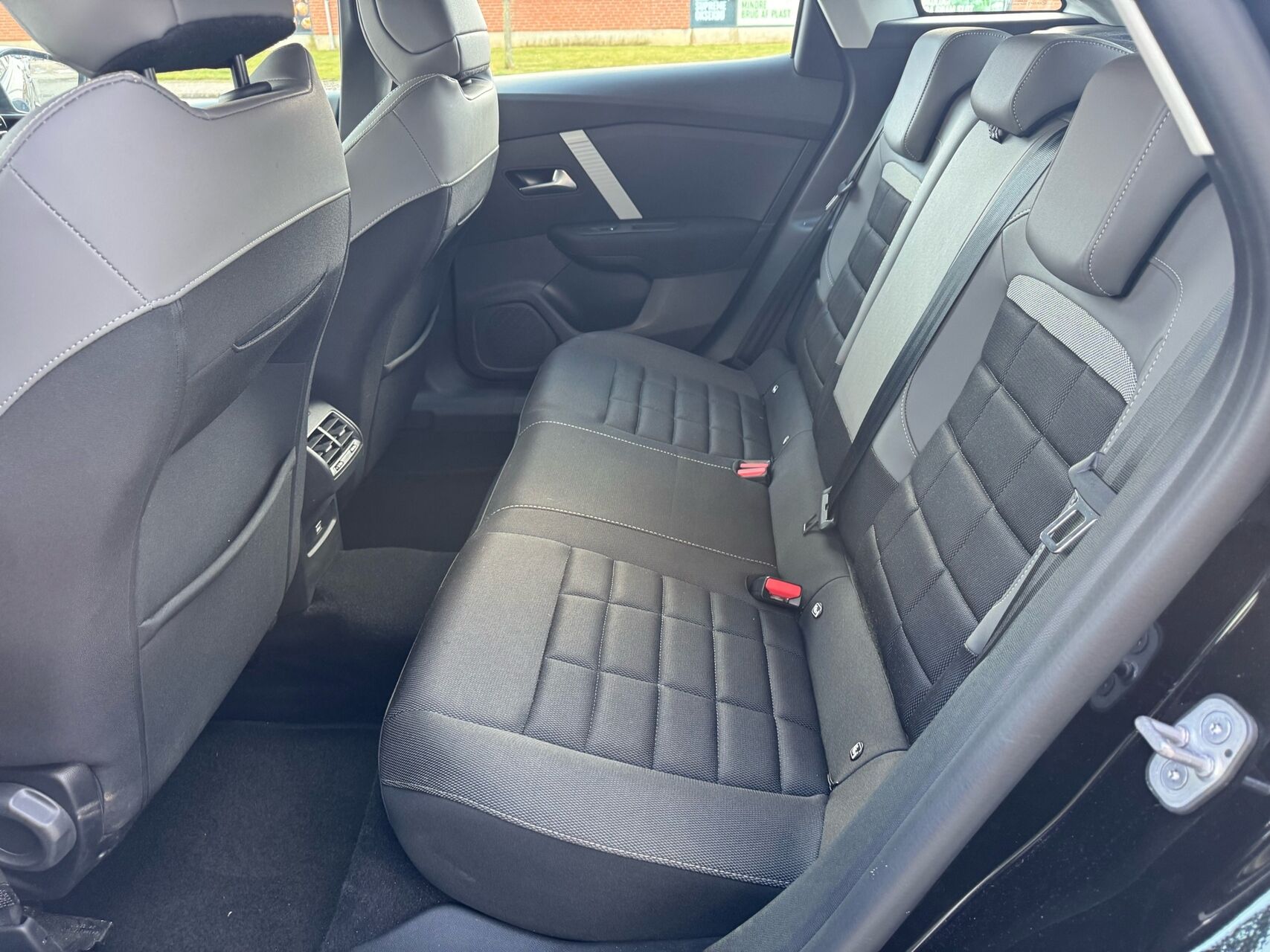 Billede af Citroën e-C4 EL Plus 136HK 5d Aut.