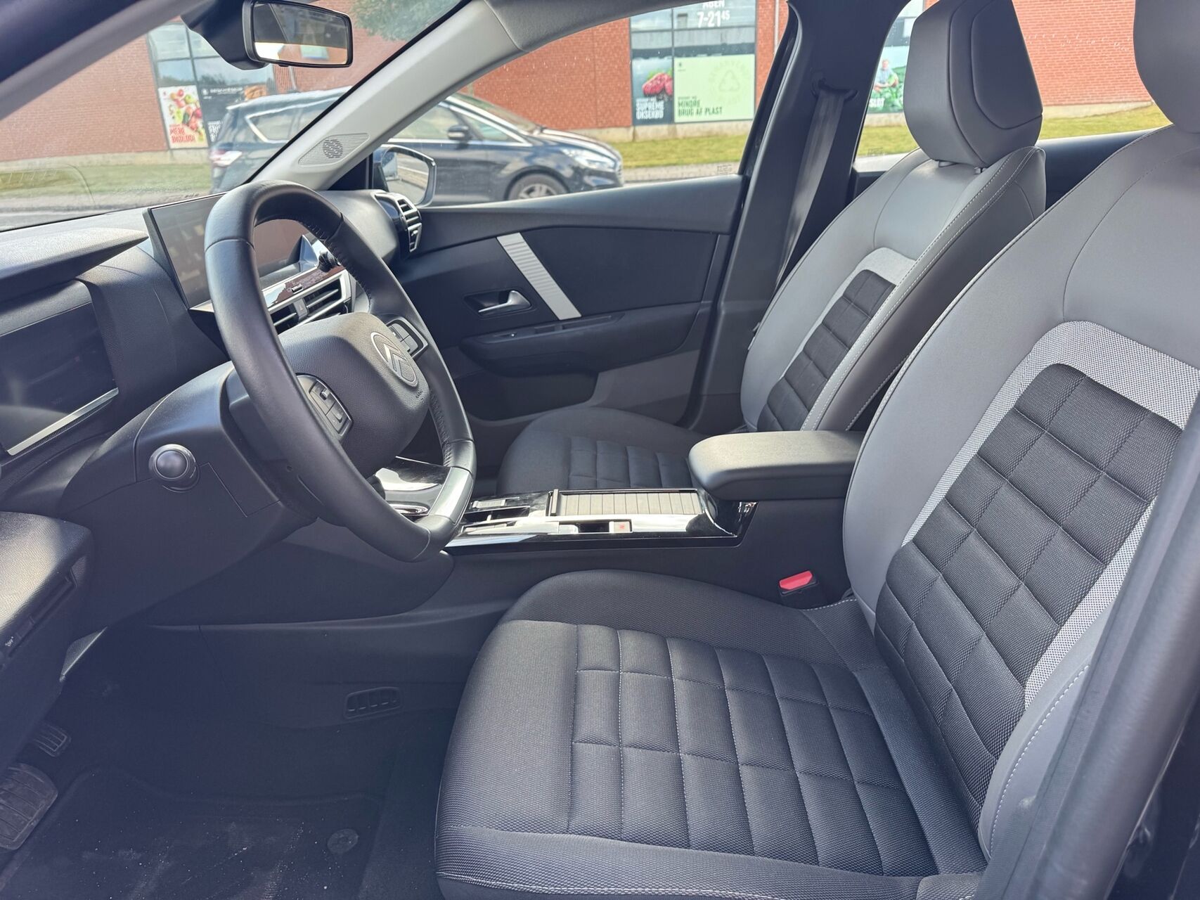 Billede af Citroën e-C4 EL Plus 136HK 5d Aut.