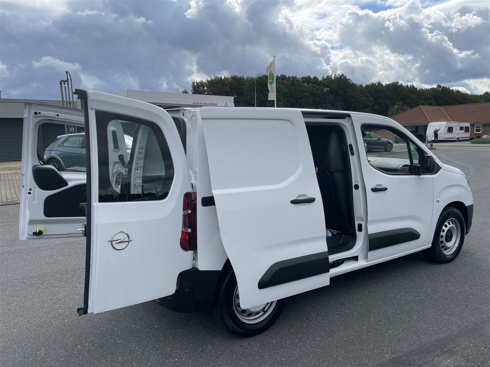 Billede af Opel Combo-e L1 EL 136HK Van Aut.