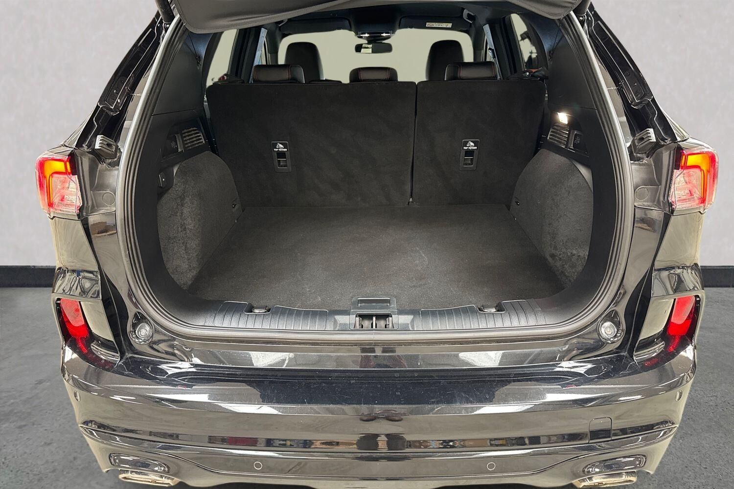 Billede af Ford Kuga 2,5 Plugin-hybrid ST-Line X CVT 225HK 5d Trinl. Gear