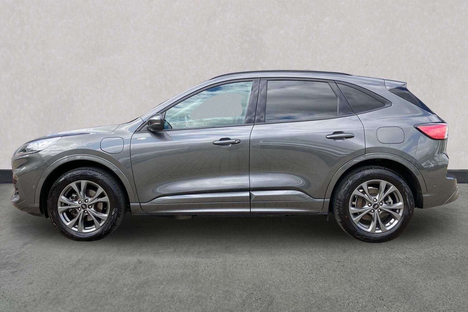 Billede af Ford Kuga 2,5 Plugin-hybrid ST-Line X CVT 225HK 5d Trinl. Gear