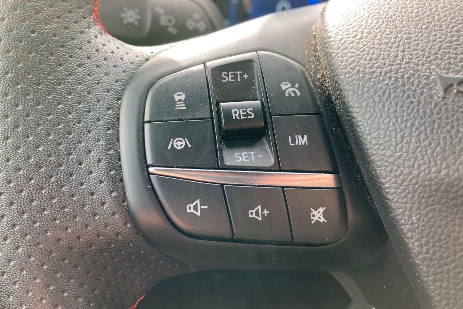 Billede af Ford Kuga 2,5 Plugin-hybrid ST-Line X CVT 225HK 5d Trinl. Gear