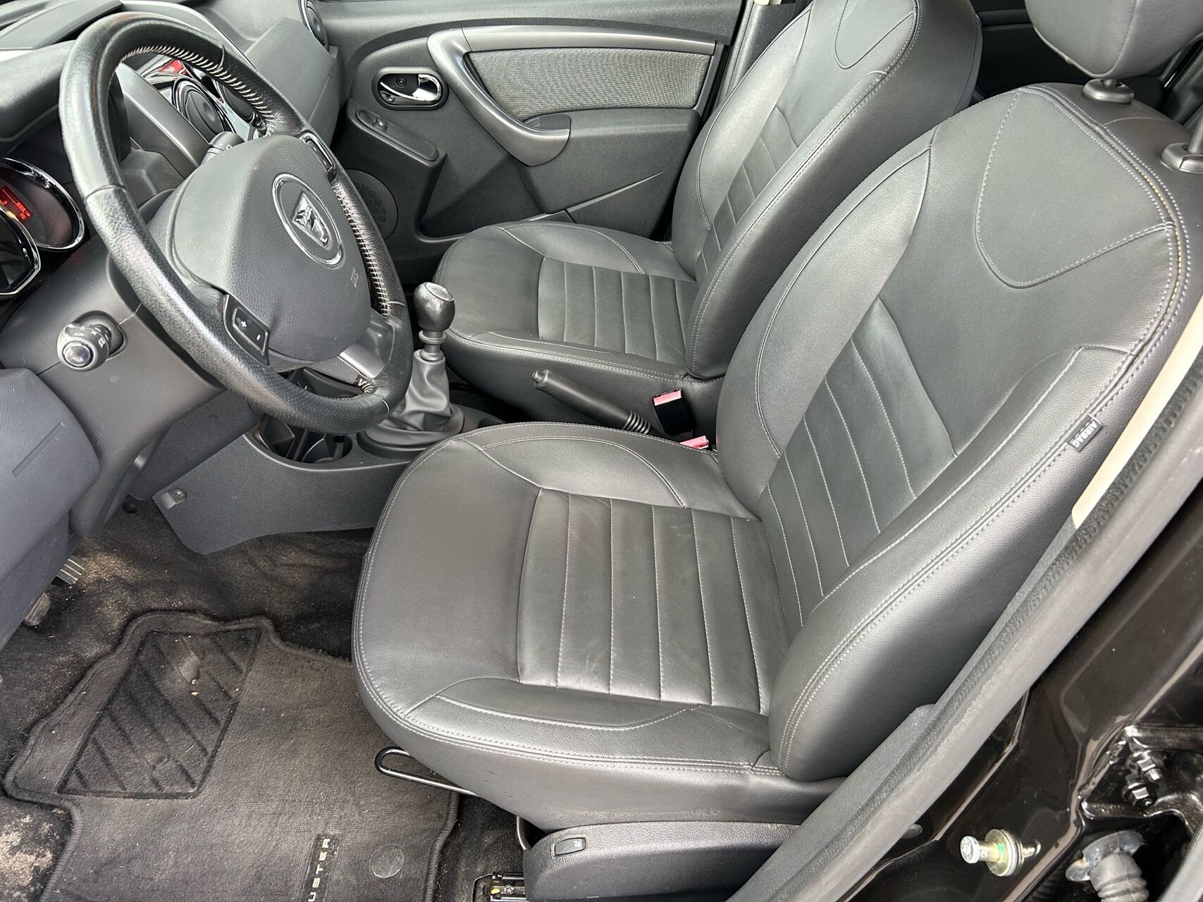 Billede af Dacia Duster 1,2 Tce Black Shadow 125HK 5d 6g