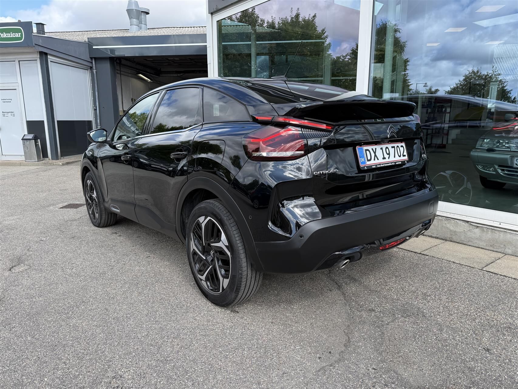 Billede af Citroën C4 1,2 PureTech Chevron Sport+ EAT8 130HK 5d 8g Aut.