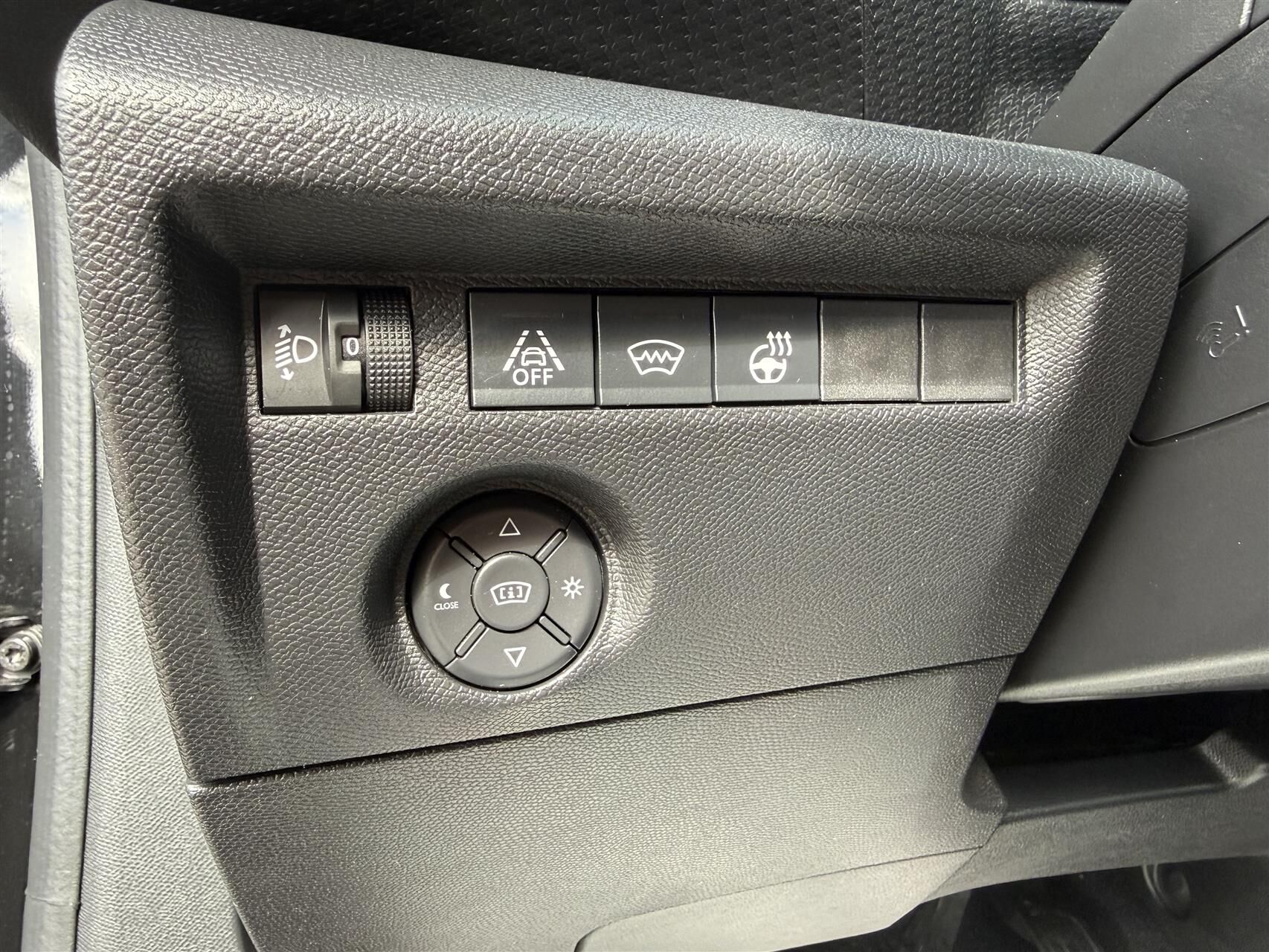 Billede af Citroën C4 1,2 PureTech Chevron Sport+ EAT8 130HK 5d 8g Aut.