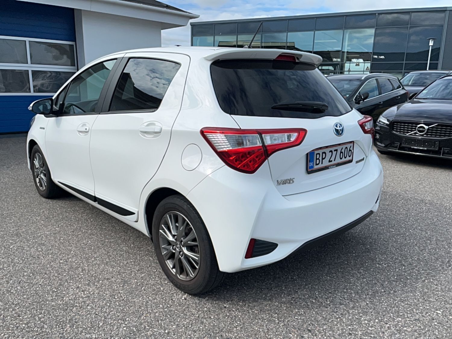 Billede af Toyota Yaris 1,5 Hybrid H2 Exclusive E-CVT 100HK 5d Trinl. Gear