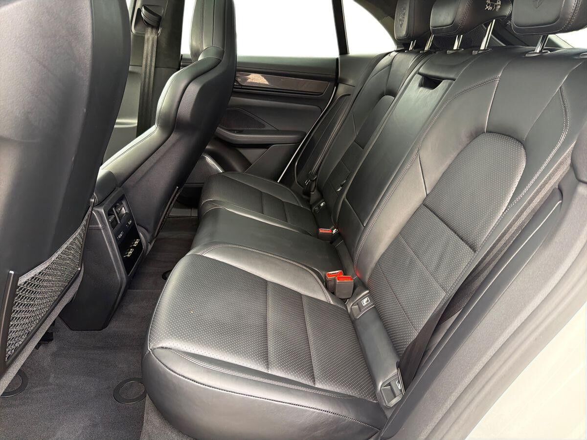 Billede af Porsche Macan Turbo EL 4WD 639HK 5d Aut.