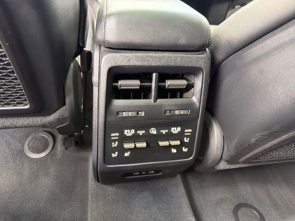 Billede af Porsche Macan Turbo EL 4WD 639HK 5d Aut.