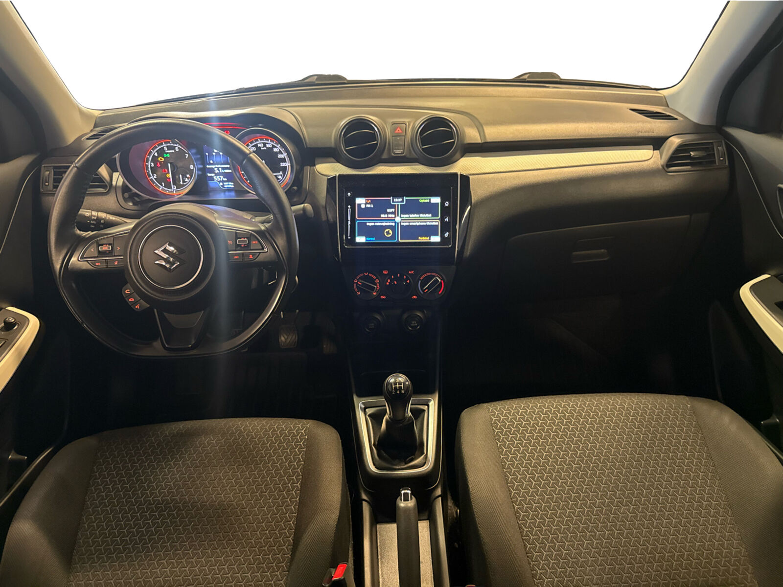 Billede af Suzuki Swift 1,2 Dualjet Action Xtra AEB 90HK 5d
