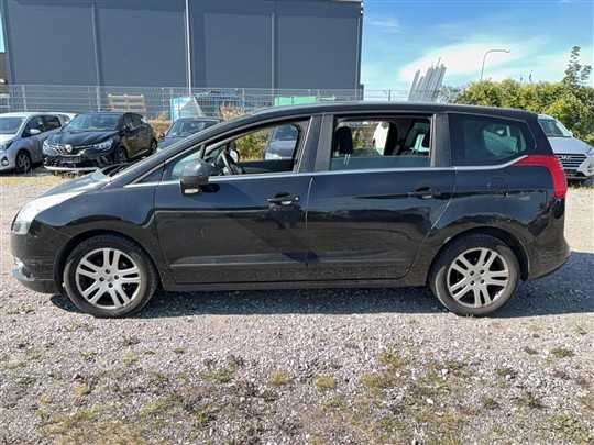 Peugeot 5008 1,6 HDI Premium 110HK 6g