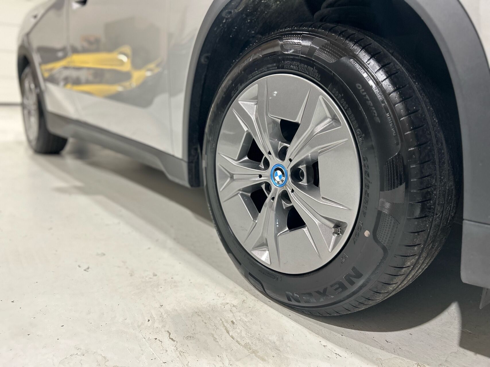 Billede af BMW iX1 xDrive30 EL 4x4 313HK 5d Aut.