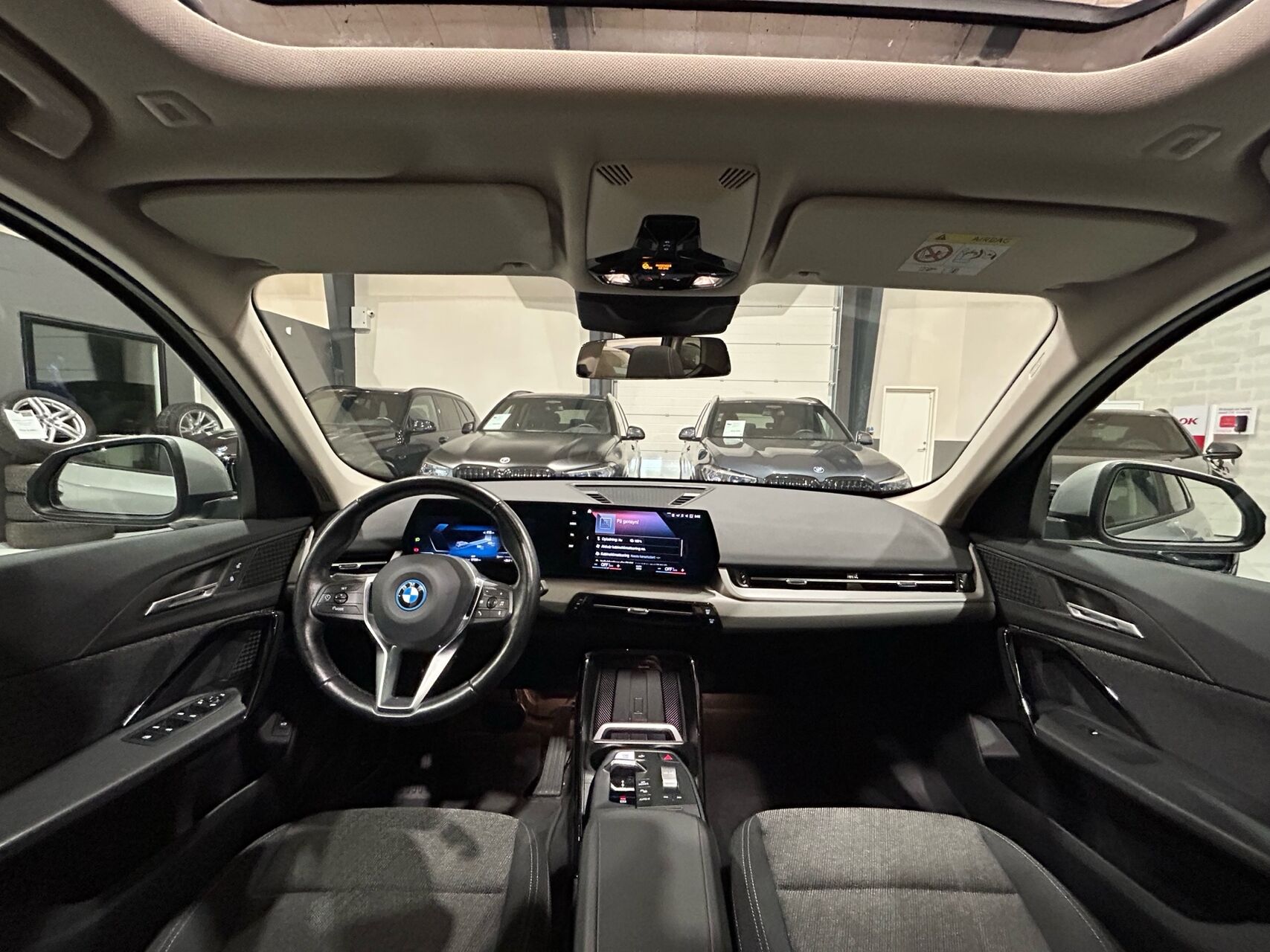 Billede af BMW iX1 xDrive30 EL 4x4 313HK 5d Aut.