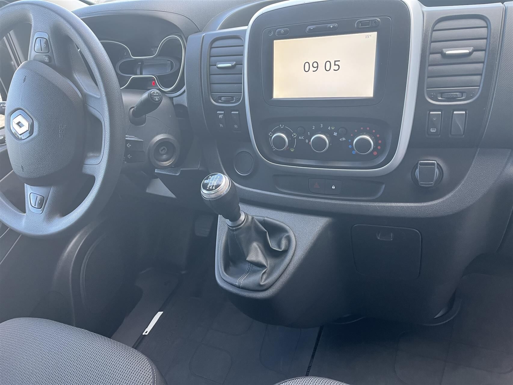 Billede af Renault Trafic T29 L2H1 2,0 DCI 120HK Van 6g