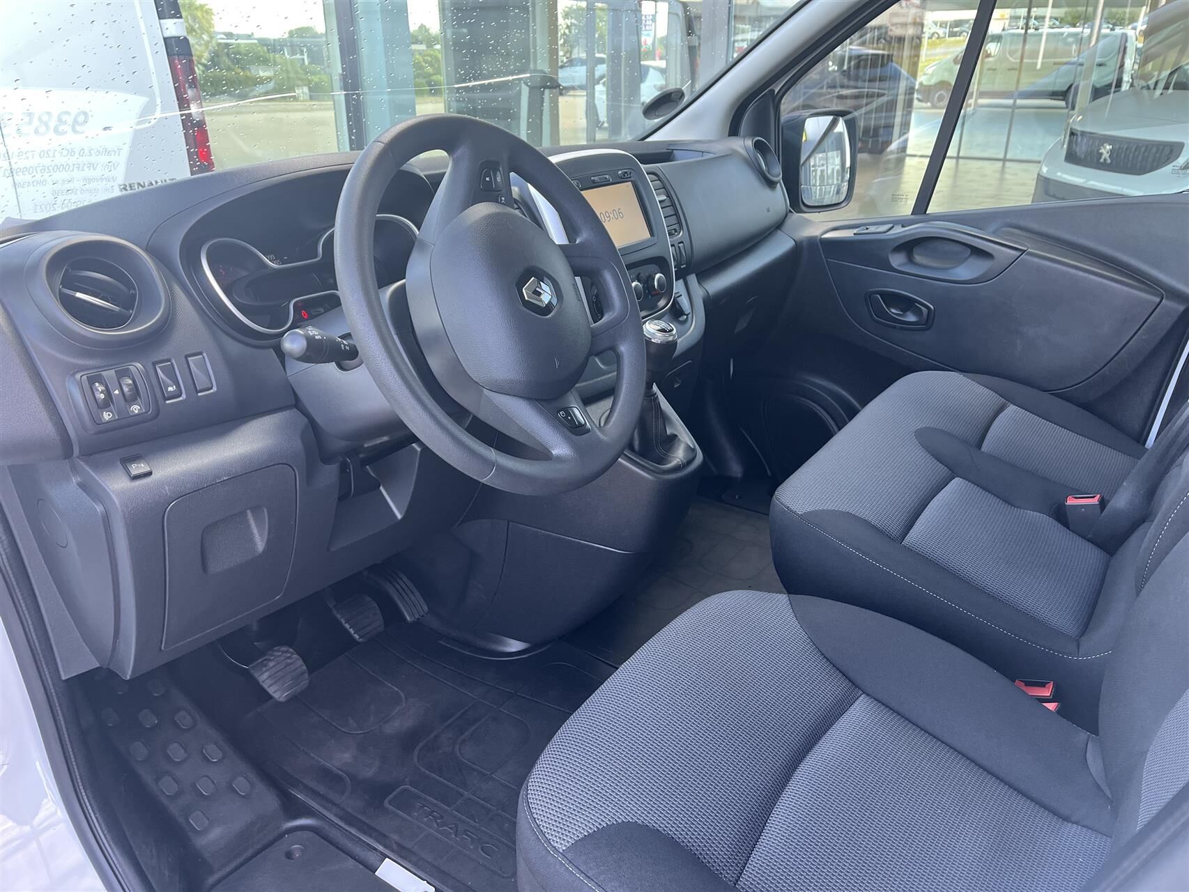 Billede af Renault Trafic T29 L2H1 2,0 DCI 120HK Van 6g