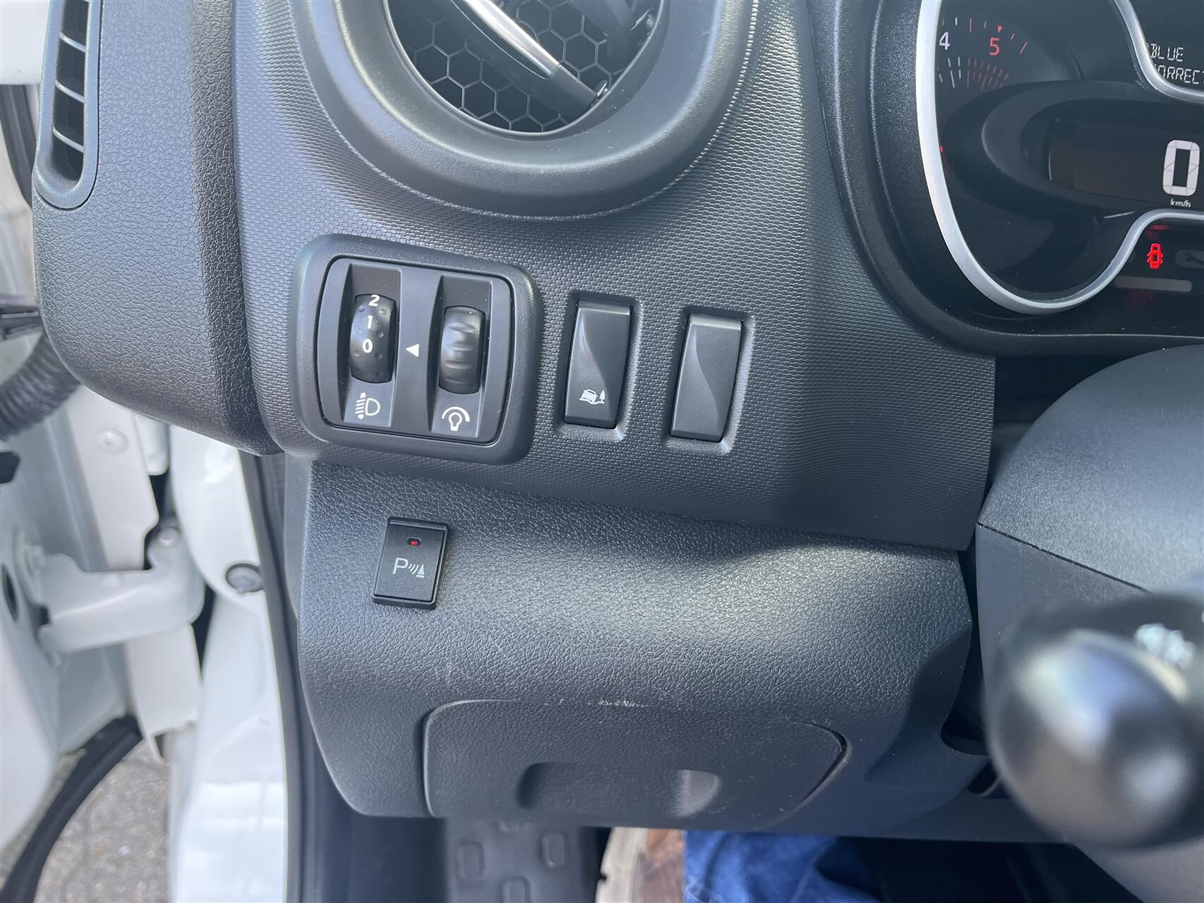 Billede af Renault Trafic T29 L2H1 2,0 DCI 120HK Van 6g