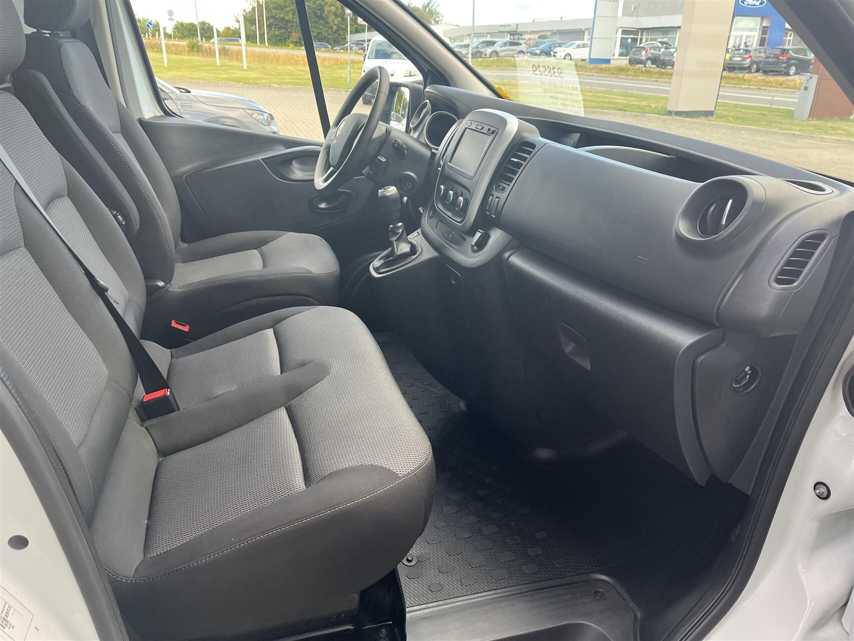 Billede af Renault Trafic T29 L2H1 2,0 DCI 120HK Van 6g