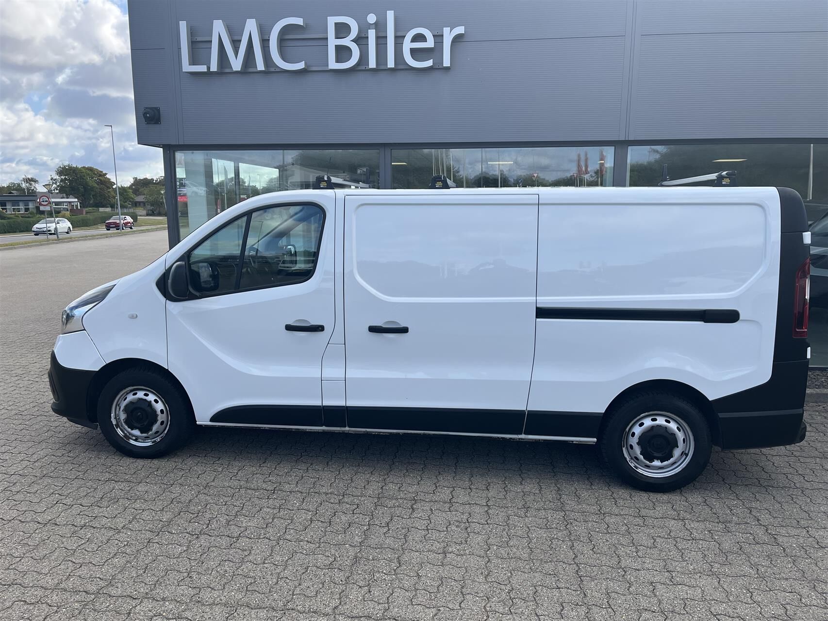 Billede af Renault Trafic T29 L2H1 2,0 DCI 120HK Van 6g
