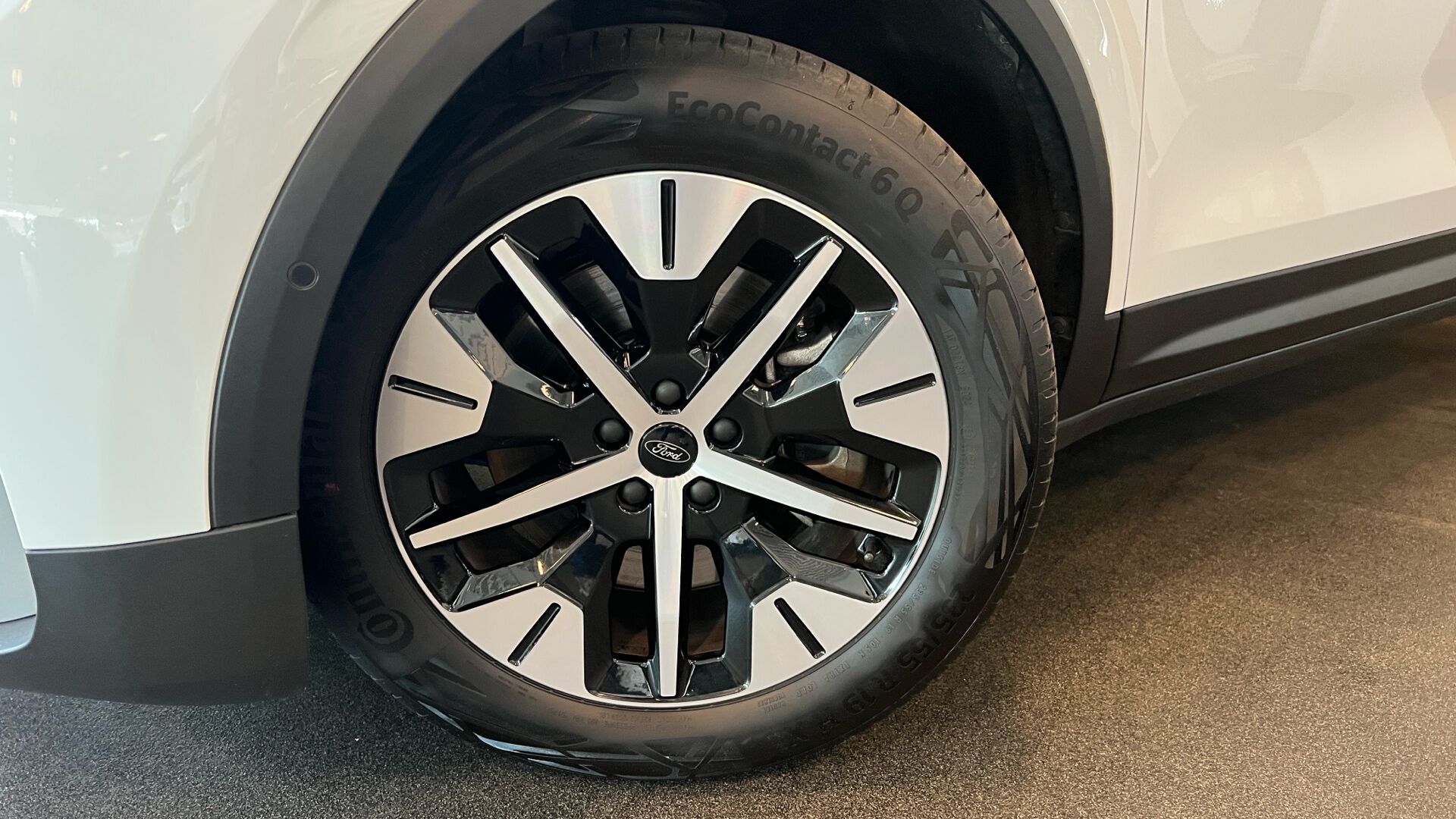 Billede af Ford Explorer EL UR Select AWD 340HK 5d Aut.
