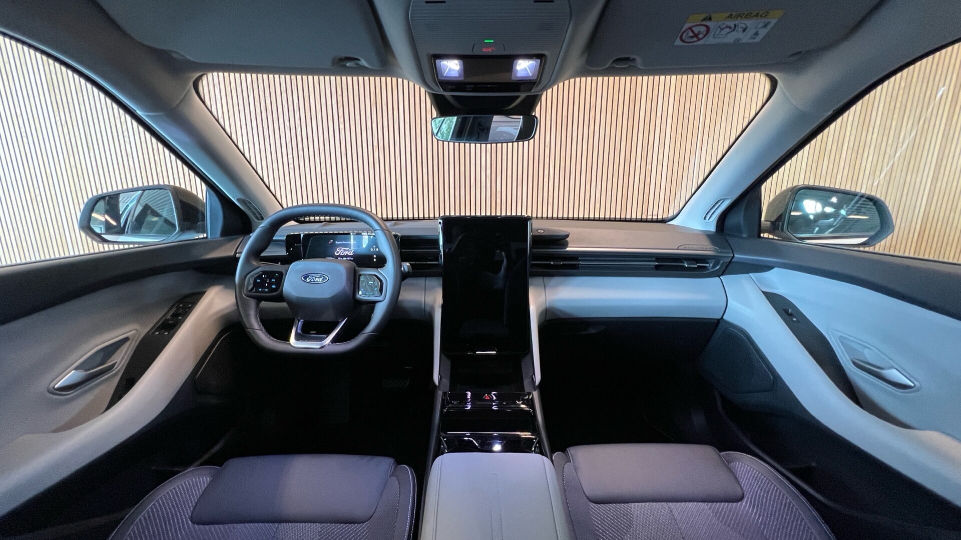 Billede af Ford Explorer EL UR Select AWD 340HK 5d Aut.