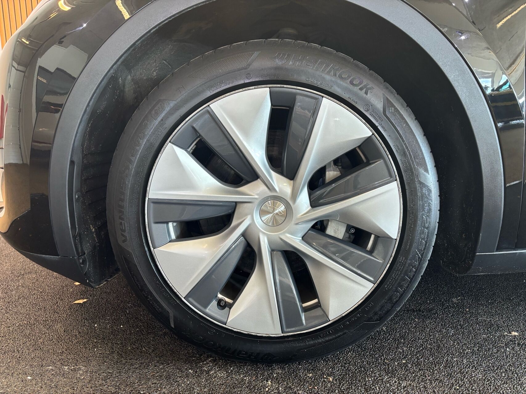 Billede af Tesla Model Y EL RWD 299HK 5d Aut.