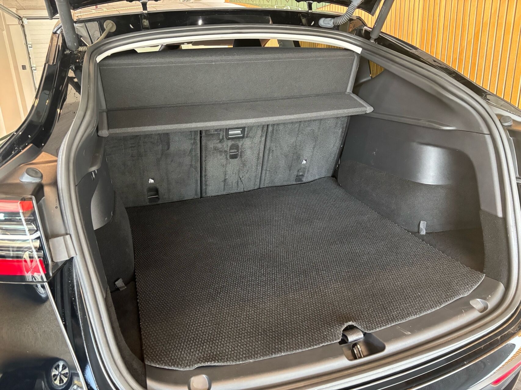 Billede af Tesla Model Y EL RWD 299HK 5d Aut.