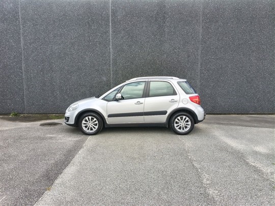 Suzuki SX4 1,6 16V Tour 120HK 5d