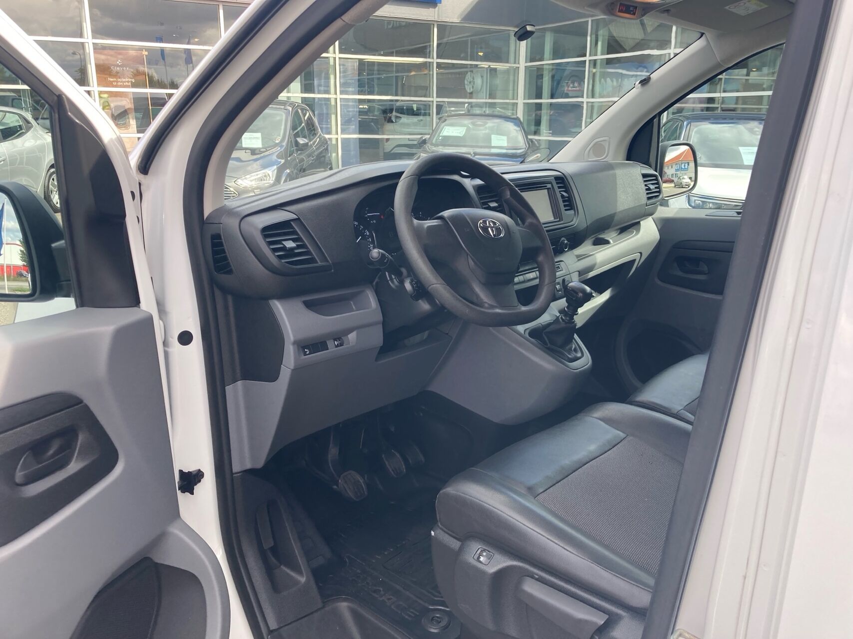 Billede af Toyota Proace Long 2,0 D Comfort 120HK Van 6g