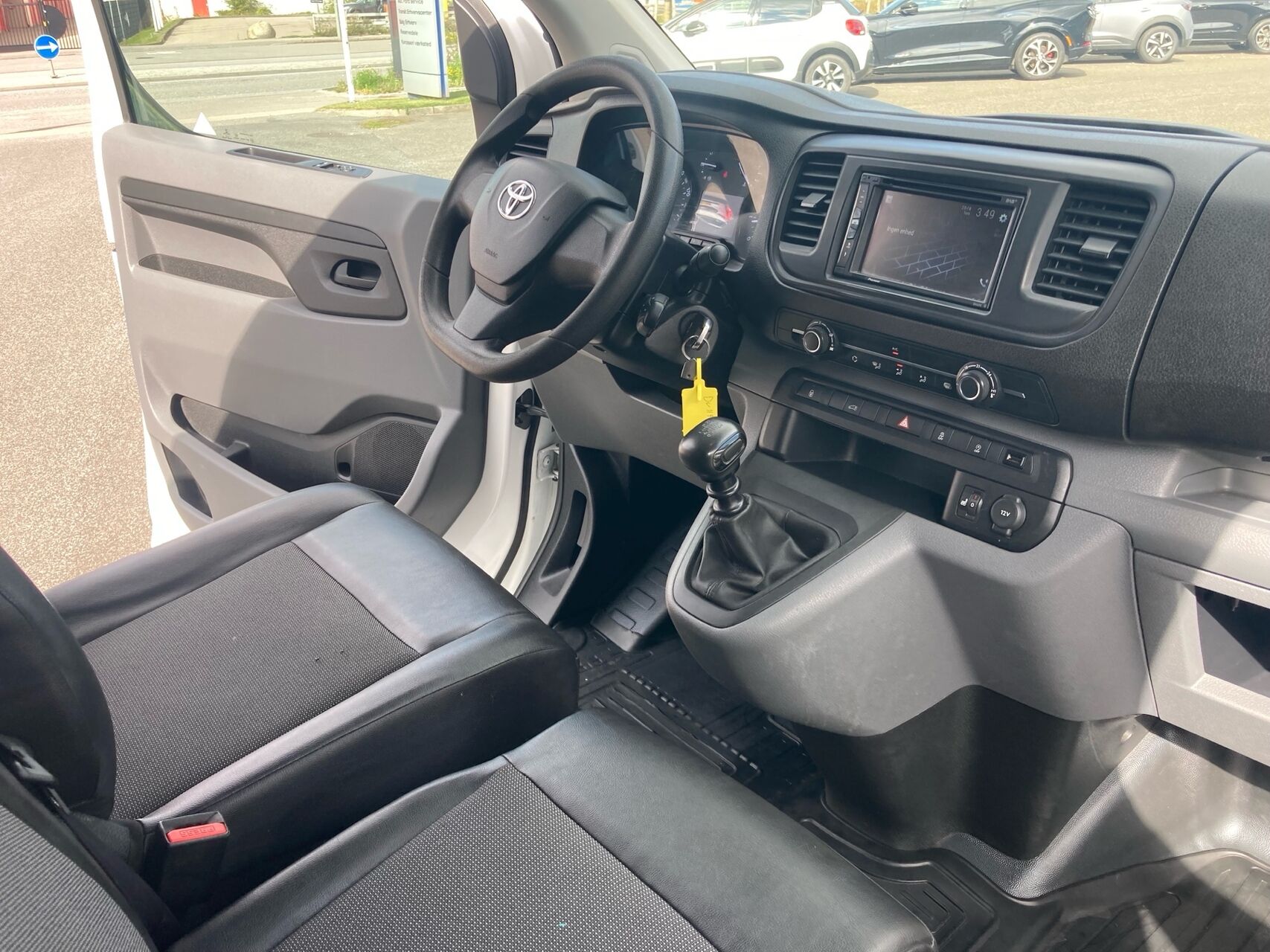 Billede af Toyota Proace Long 2,0 D Comfort 120HK Van 6g