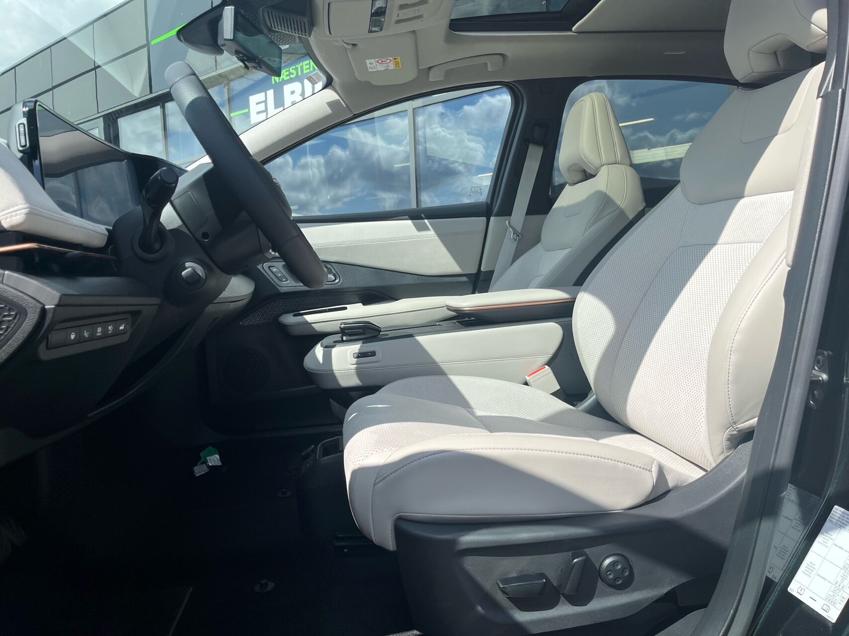 Billede af Nissan Ariya EL Evolve e-4orce 301HK 5d Aut.